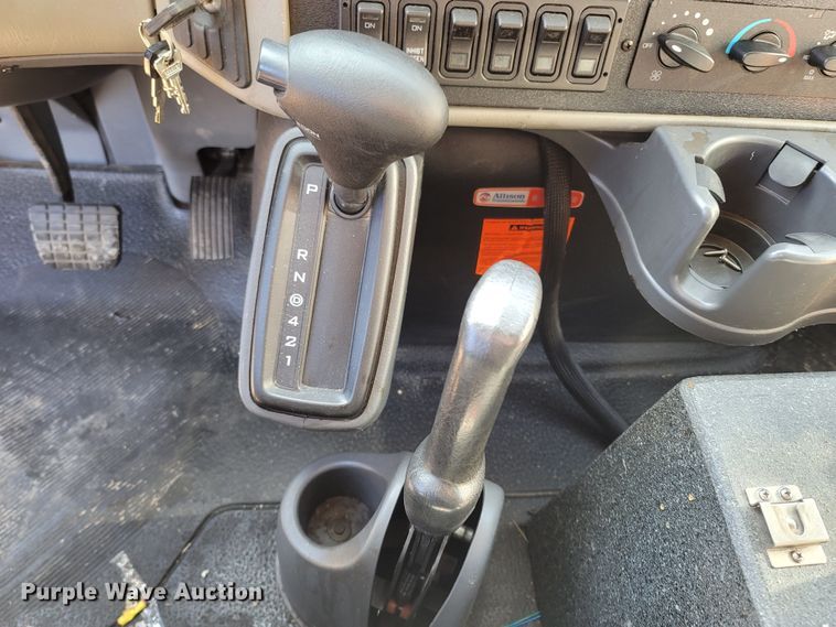 image for item MH9732 2014 International TerraStar  ambulance