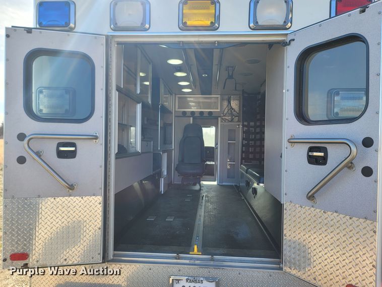 image for item MH9732 2014 International TerraStar  ambulance