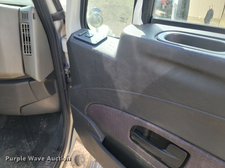 image for item MH9732 2014 International TerraStar  ambulance