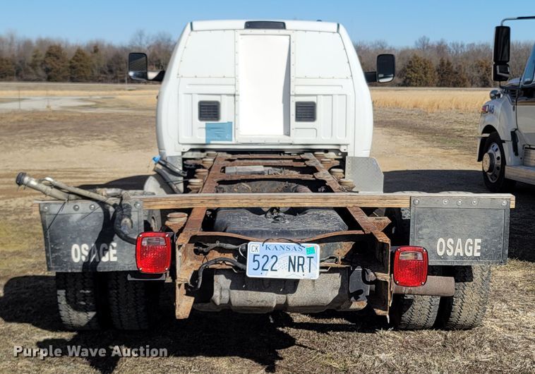 image for item MH9733 2011 Dodge Ram 4500  truck cab and chassis