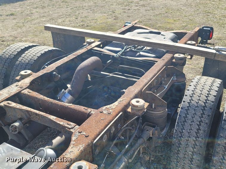 image for item MH9733 2011 Dodge Ram 4500  truck cab and chassis