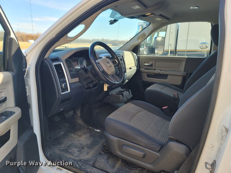 image for item MH9733 2011 Dodge Ram 4500  truck cab and chassis