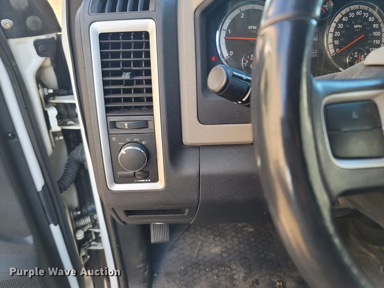 image for item MH9733 2011 Dodge Ram 4500  truck cab and chassis