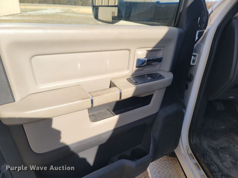 image for item MH9733 2011 Dodge Ram 4500  truck cab and chassis