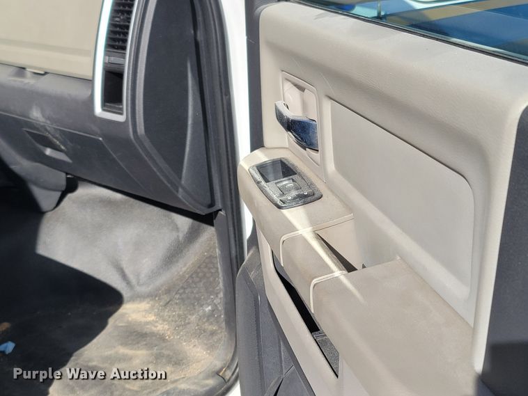 image for item MH9733 2011 Dodge Ram 4500  truck cab and chassis