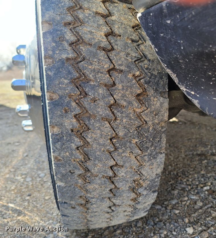 image for item MH9733 2011 Dodge Ram 4500  truck cab and chassis