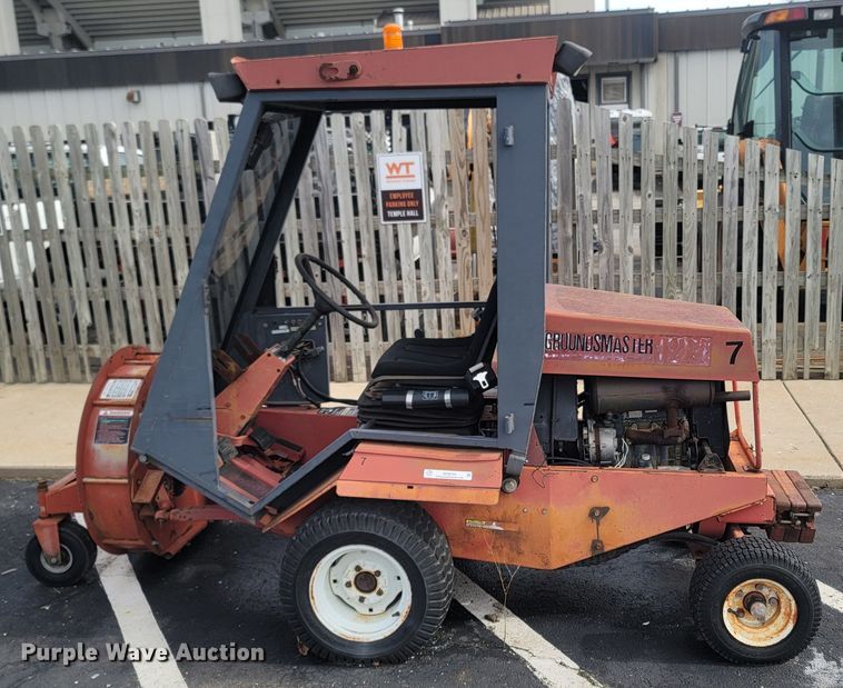 image for item MH9744 Toro Groundmaster 322D  lawn mower