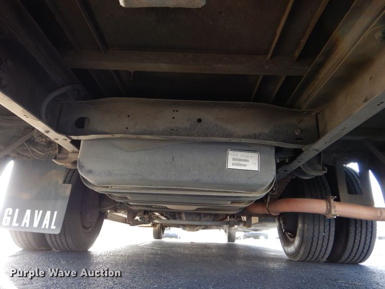 image for item MM9636 2007 Ford E450  shuttle bus