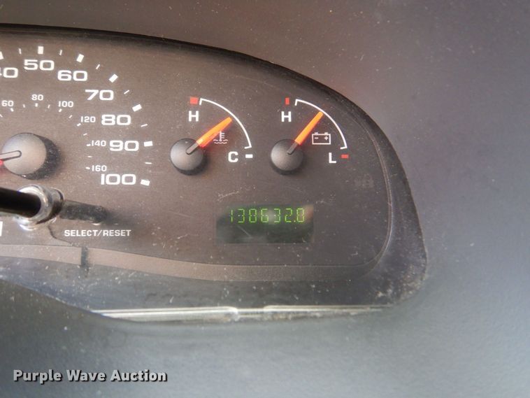 image for item MM9636 2007 Ford E450  shuttle bus