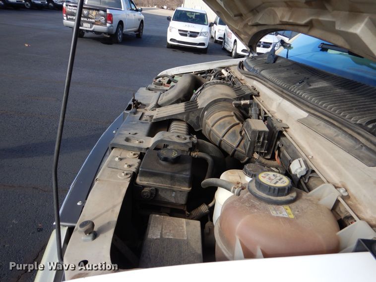 image for item MM9636 2007 Ford E450  shuttle bus