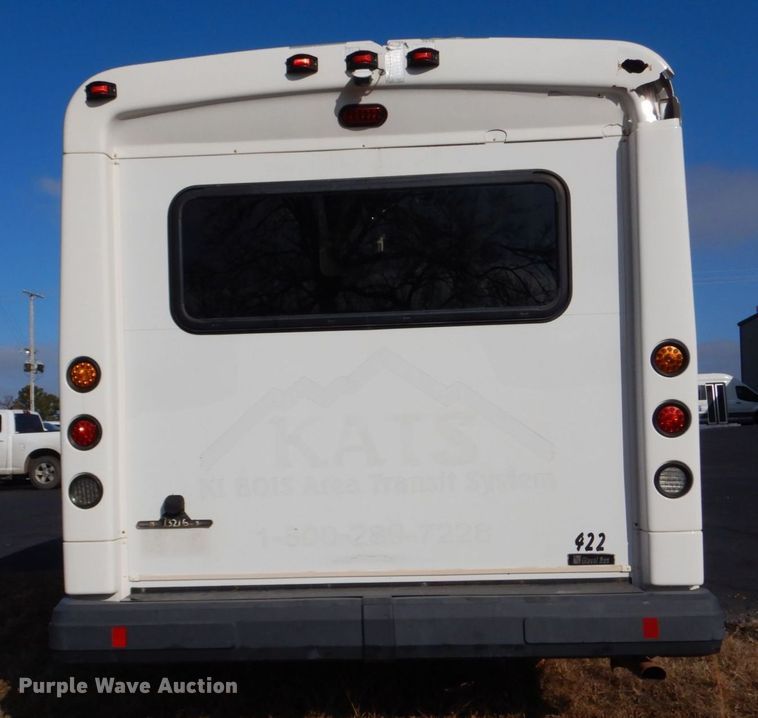 image for item MM9637 2012 Ford E450  shuttle bus