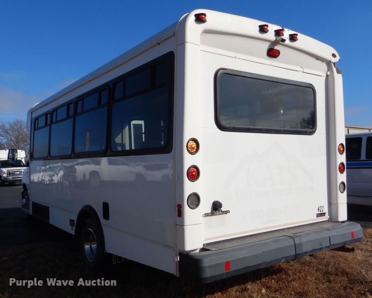 image for item MM9637 2012 Ford E450  shuttle bus