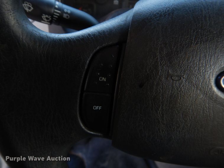 image for item MM9637 2012 Ford E450  shuttle bus