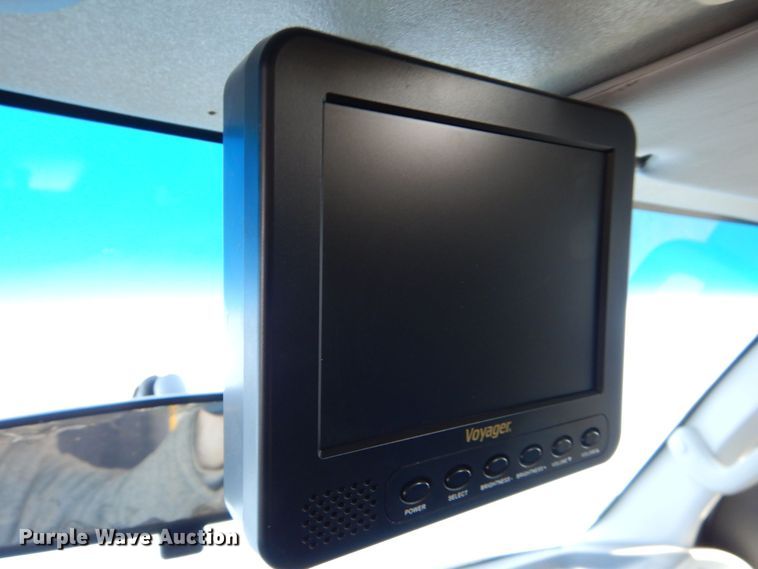 image for item MM9637 2012 Ford E450  shuttle bus