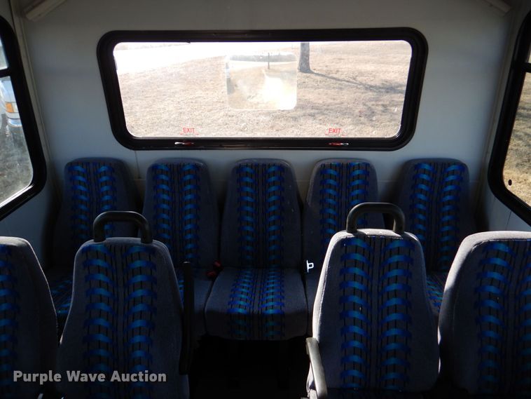 image for item MM9637 2012 Ford E450  shuttle bus