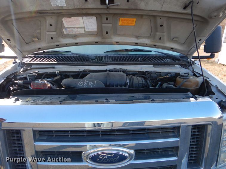 image for item MM9637 2012 Ford E450  shuttle bus