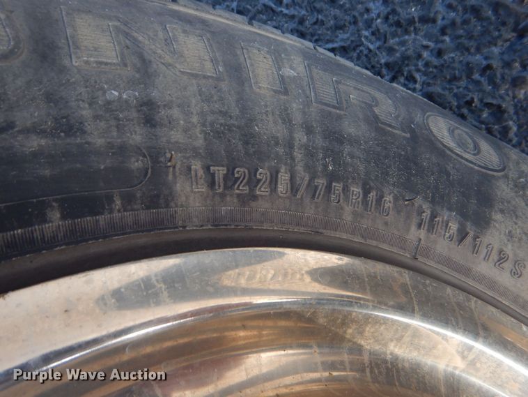 image for item MM9637 2012 Ford E450  shuttle bus