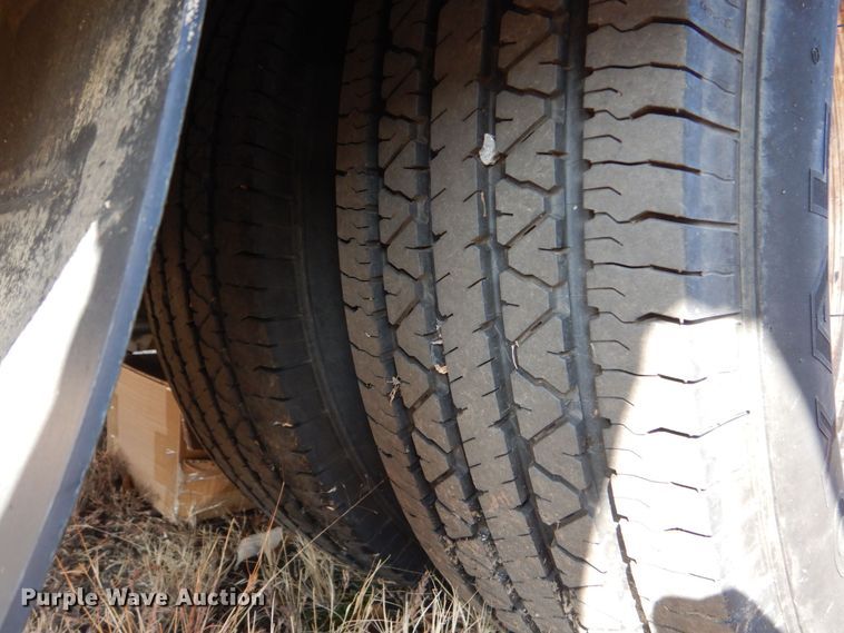 image for item MM9637 2012 Ford E450  shuttle bus