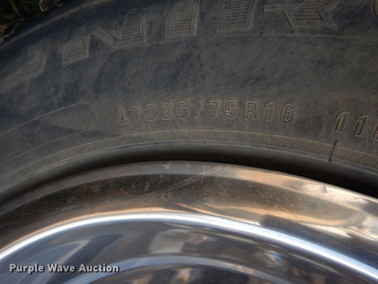 image for item MM9637 2012 Ford E450  shuttle bus