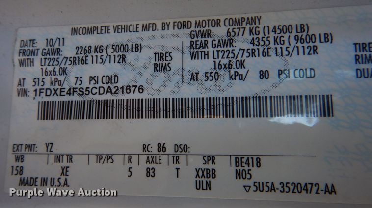 image for item MM9637 2012 Ford E450  shuttle bus