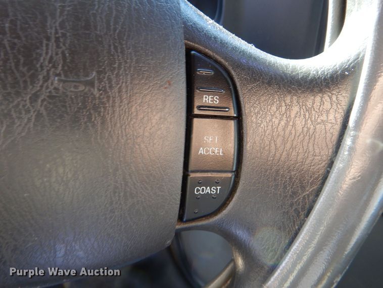 image for item MM9639 2012 Ford E450  shuttle bus