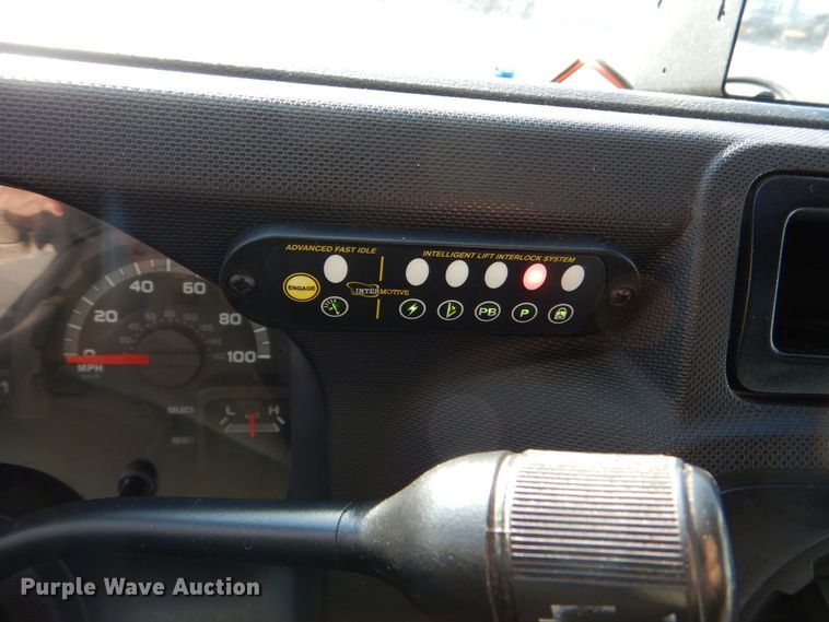 image for item MM9639 2012 Ford E450  shuttle bus