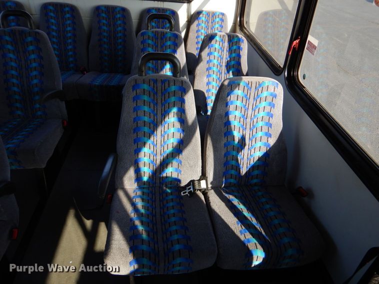 image for item MM9639 2012 Ford E450  shuttle bus