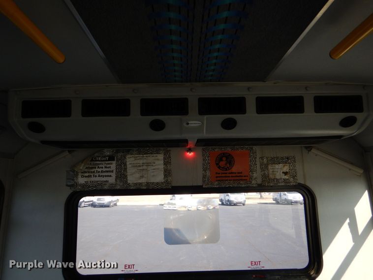 image for item MM9639 2012 Ford E450  shuttle bus