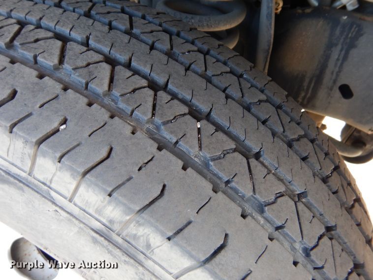 image for item MM9639 2012 Ford E450  shuttle bus