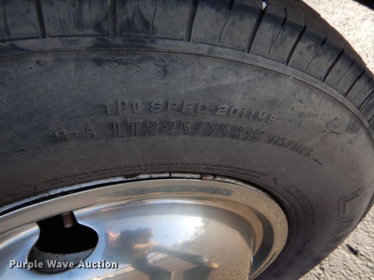 image for item MM9639 2012 Ford E450  shuttle bus