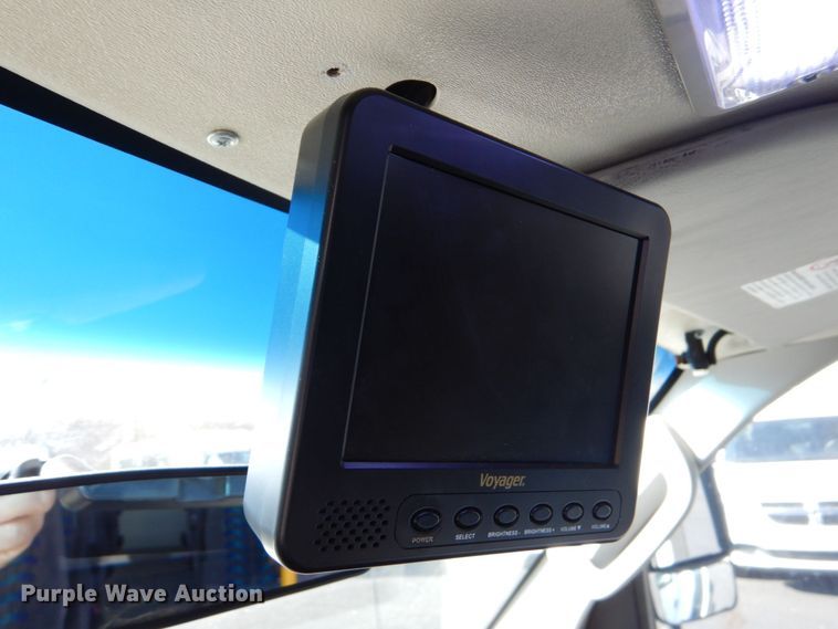 image for item MM9640 2012 Ford E450  shuttle bus