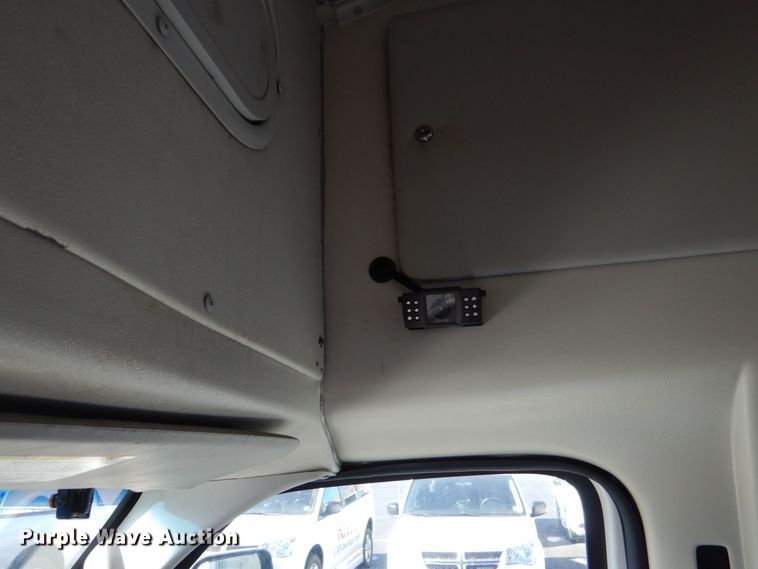 image for item MM9640 2012 Ford E450  shuttle bus