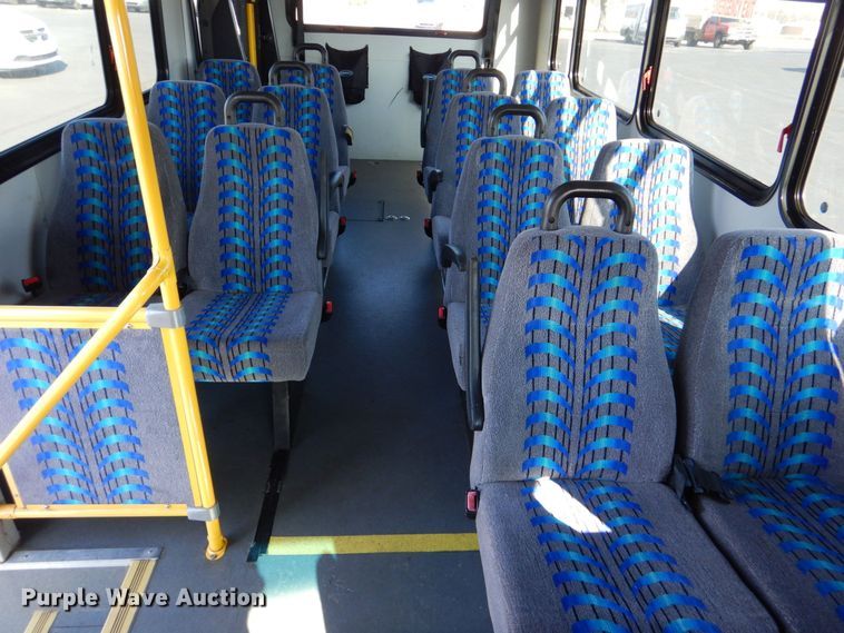 image for item MM9640 2012 Ford E450  shuttle bus