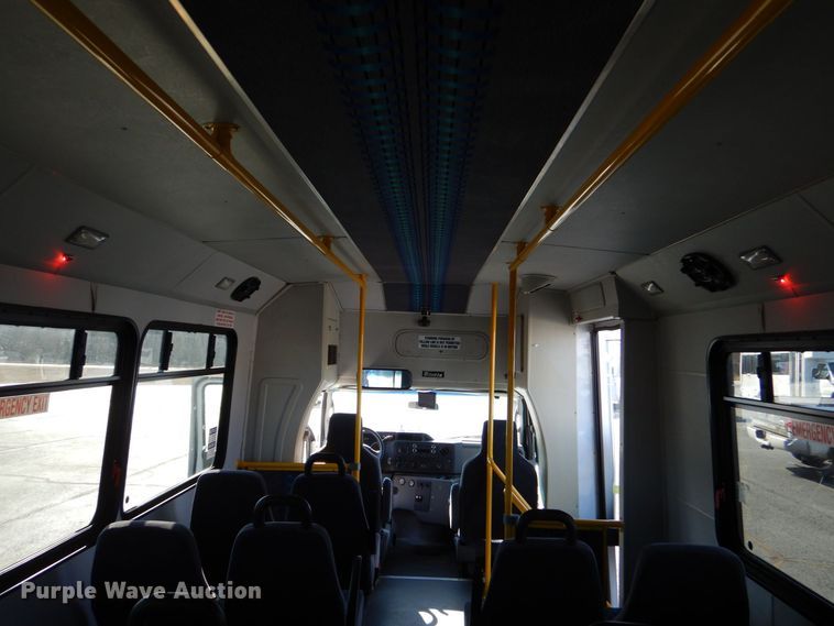 image for item MM9640 2012 Ford E450  shuttle bus