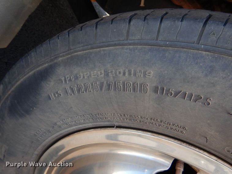 image for item MM9640 2012 Ford E450  shuttle bus