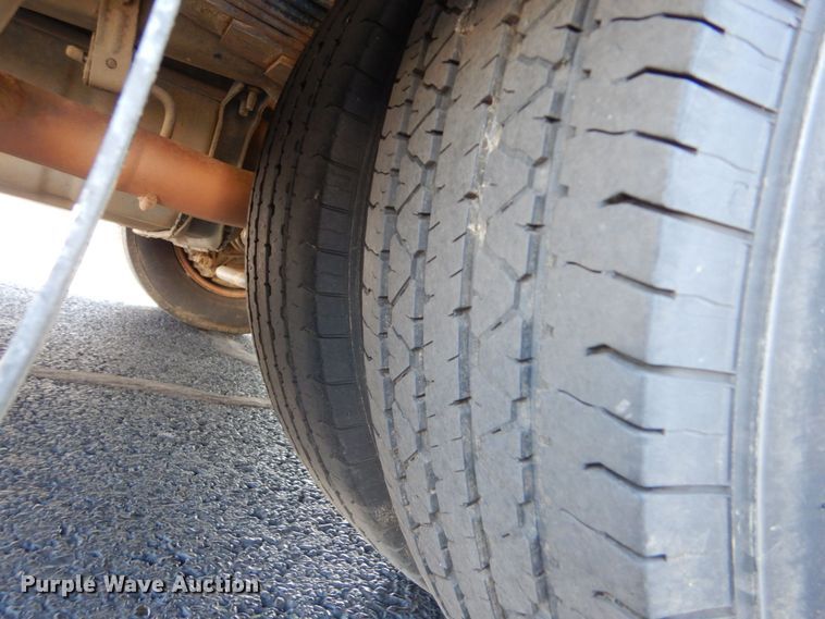 image for item MM9640 2012 Ford E450  shuttle bus