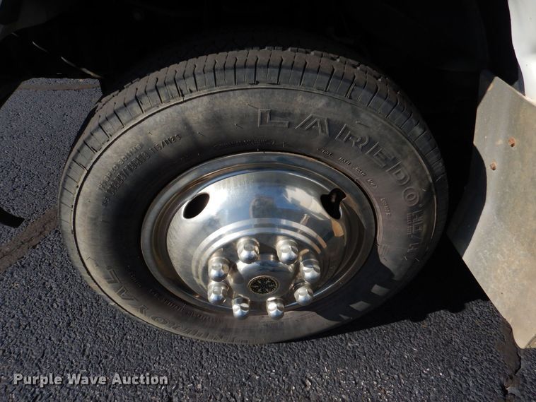 image for item MM9640 2012 Ford E450  shuttle bus