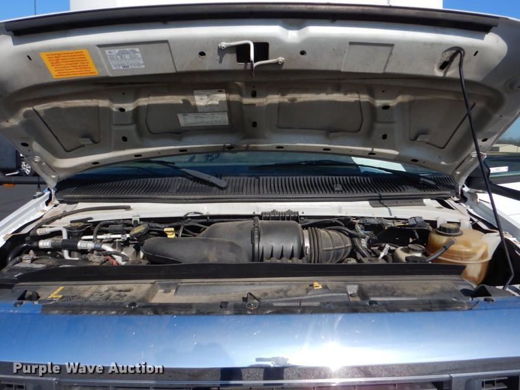 image for item MM9641 2013 Ford E450  shuttle bus