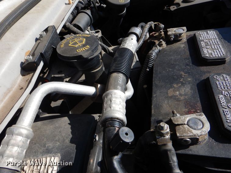 image for item MM9641 2013 Ford E450  shuttle bus