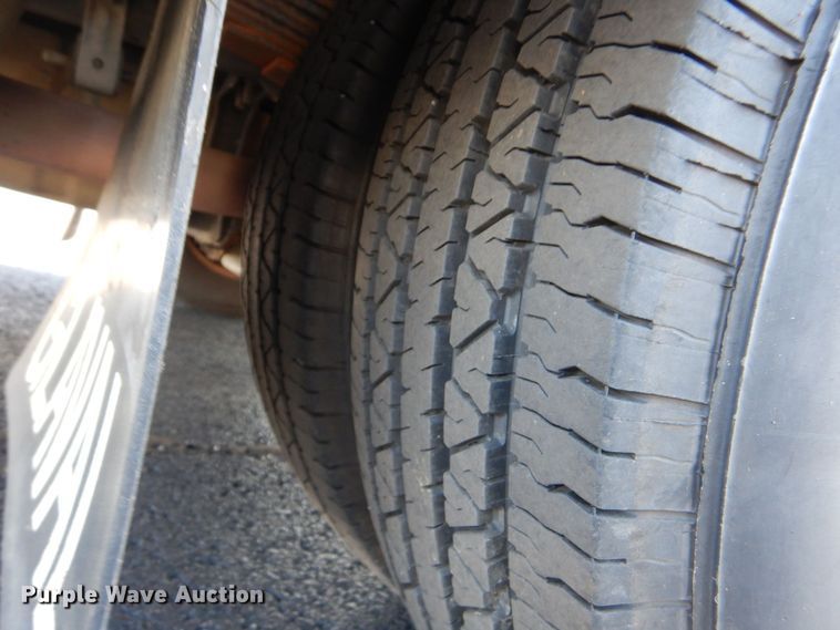 image for item MM9642 2013 Ford E450  shuttle bus