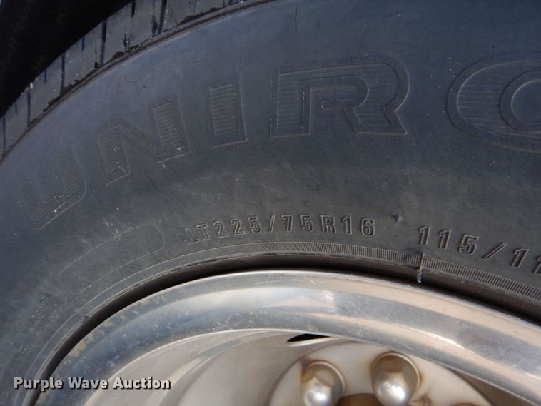 image for item MM9642 2013 Ford E450  shuttle bus