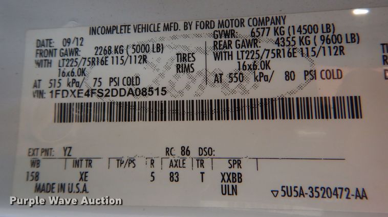 image for item MM9642 2013 Ford E450  shuttle bus