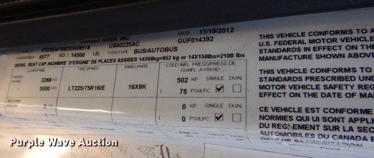 image for item MM9643 2013 Ford E450  shuttle bus