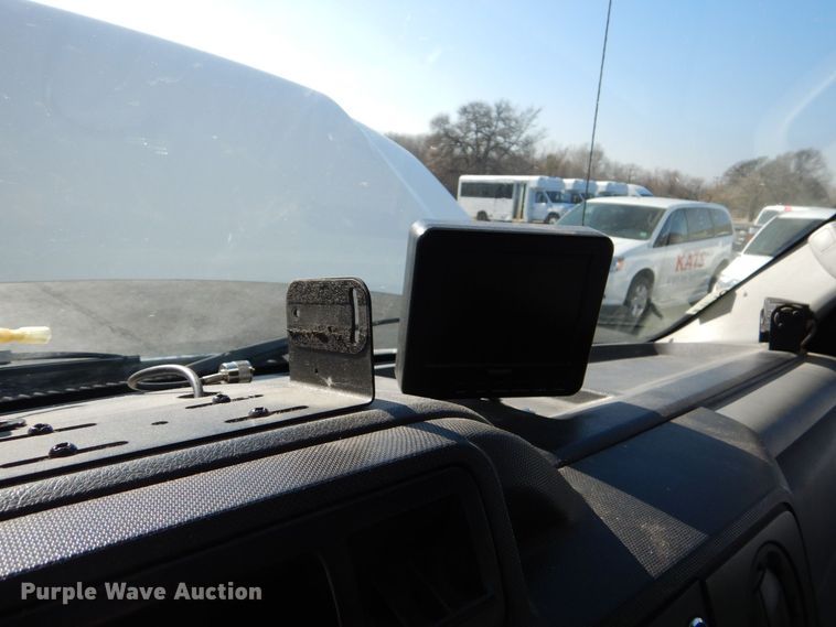 image for item MM9644 2013 Ford E450  shuttle bus