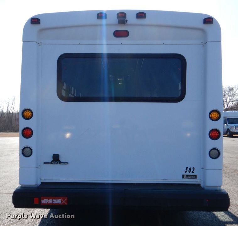 image for item MM9645 2014 Ford E450  shuttle bus