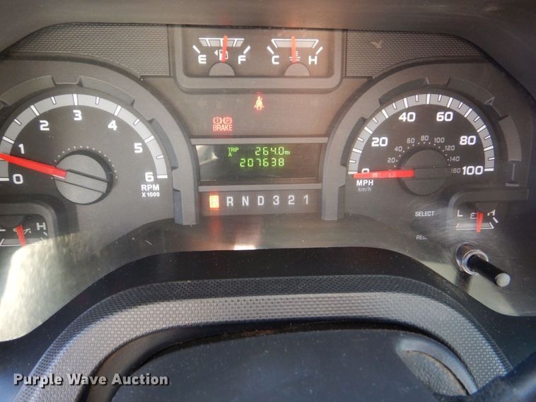 image for item MM9645 2014 Ford E450  shuttle bus