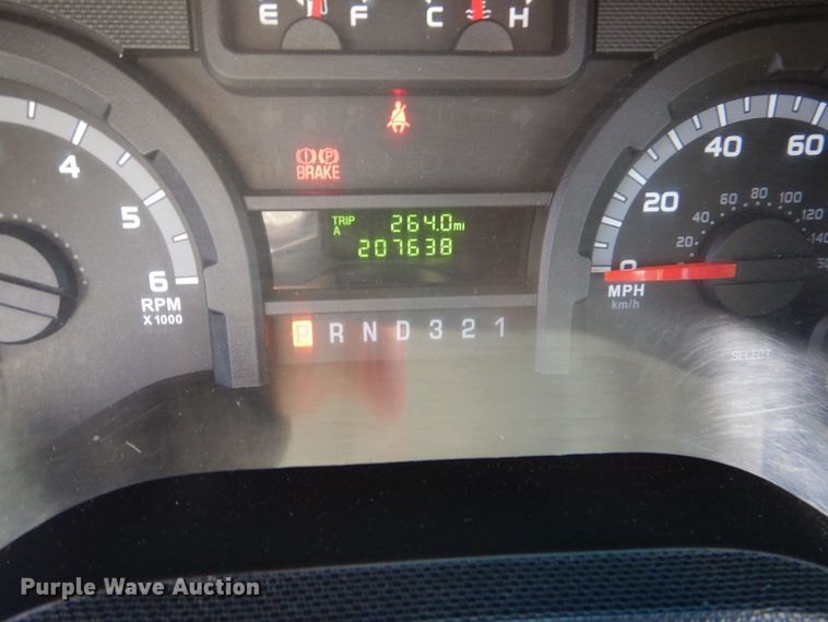 image for item MM9645 2014 Ford E450  shuttle bus