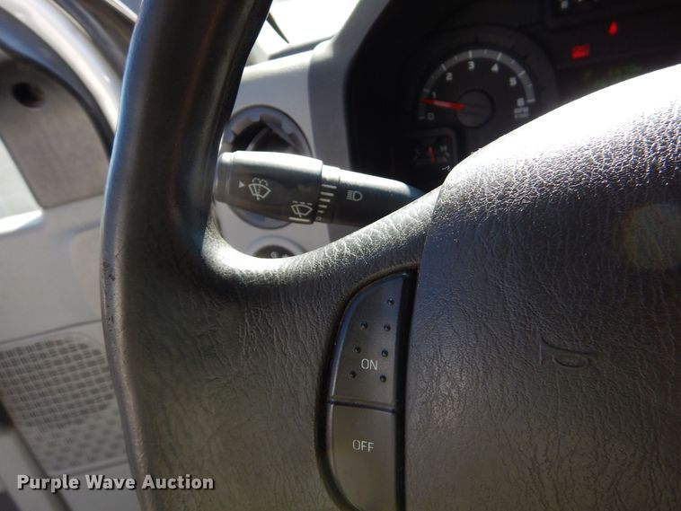 image for item MM9645 2014 Ford E450  shuttle bus