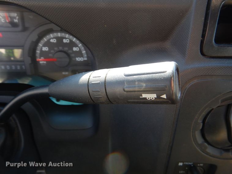 image for item MM9645 2014 Ford E450  shuttle bus