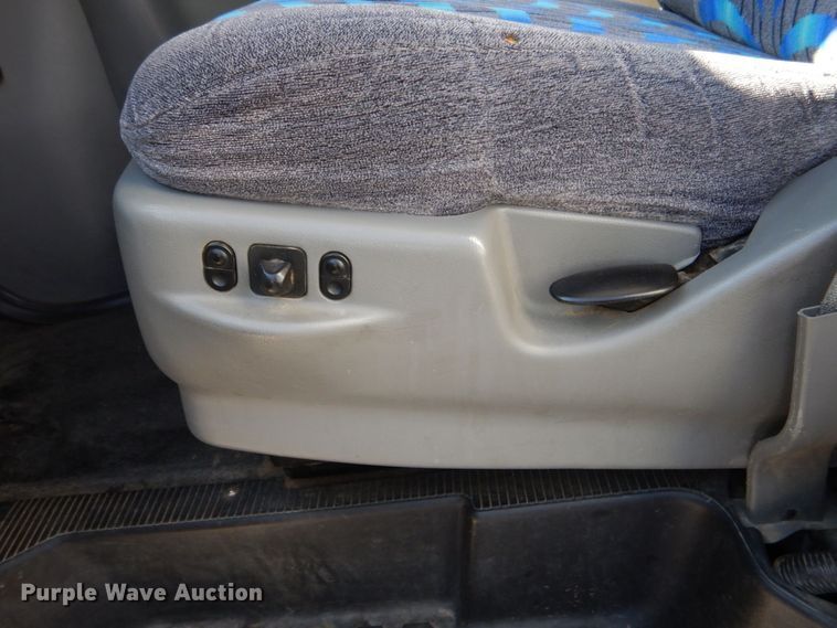 image for item MM9645 2014 Ford E450  shuttle bus